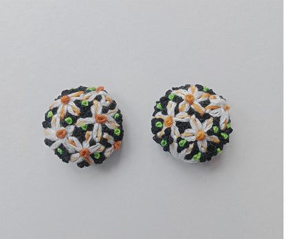 Hand Embroidered Button (set of 2)
