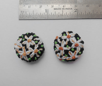 Hand Embroidered Button (set of 2)