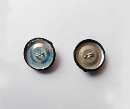 Hand Embroidered Button (set of 2)