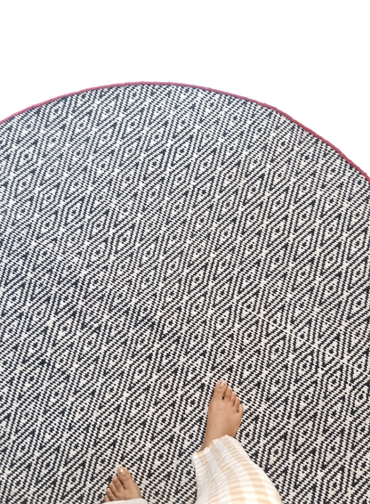 RITMO  – Round Woven Rug